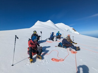 Beyond Imparting Knowledge: Mentorship that Builds Self-Awareness & Confidence