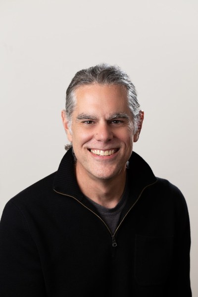 Johnson, Chris headshot.jpg