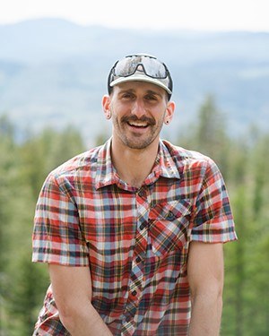 Kurt Hellmann Headshot.jpg