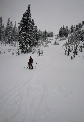 Backcountry Ski/Snowboard - Snoqualmie Summit Ski Areas