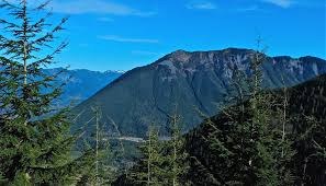 Day Hike - Dirty Harry's Balcony & Peak