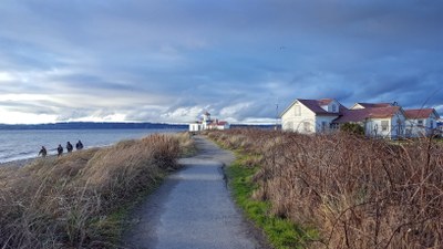 Day Hike - Discovery Park