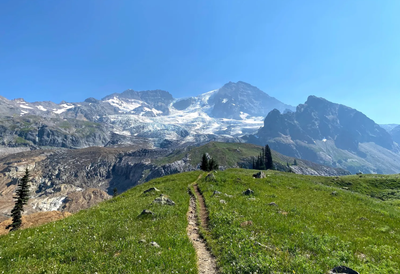 Day Hike - Emerald Ridge Loop