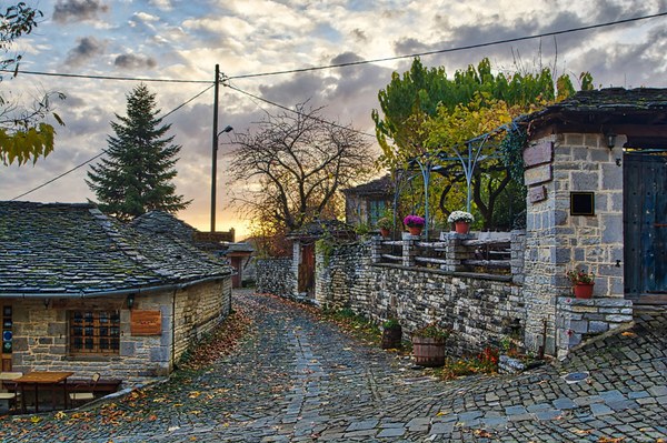 europe_greece_papingo_village_gallery.jpg
