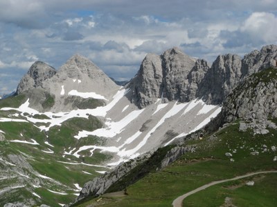 Global Adventure - Hike the Alps of Western Austria