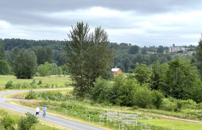Urban Walk - Van Doren's Landing Park to Three Friends Fishing Hole
