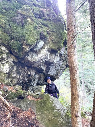 Overhanging wall.jpg