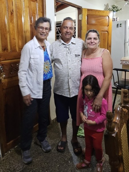 20241124_VinalesHomestayFamily (Small).jpg