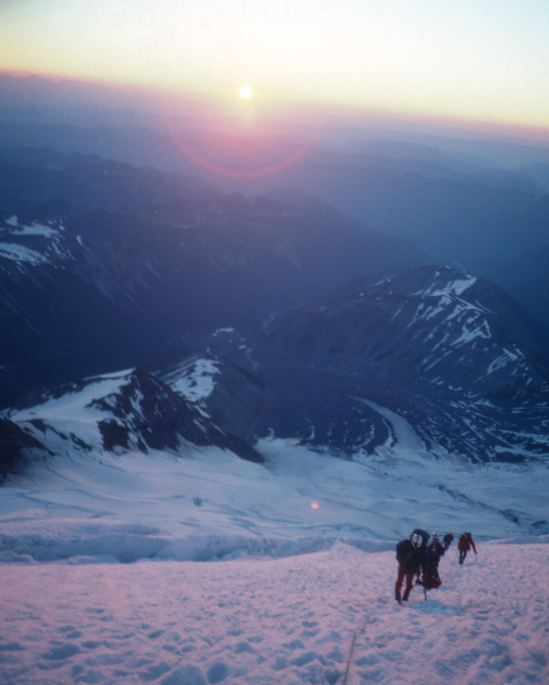Clinbing the Emmons Glacier on Mount Rainier