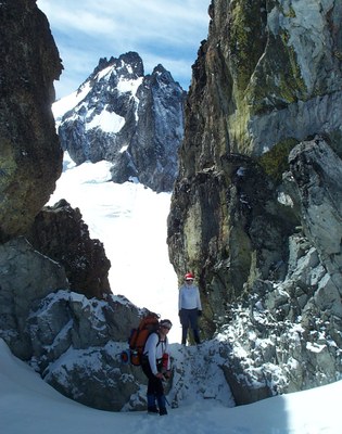 Mount_Logan_through_a_notch.jpg