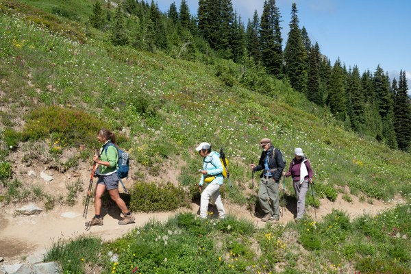 Hiking-Naches Peak Loop-Mt Rainier NP-1485.jpg