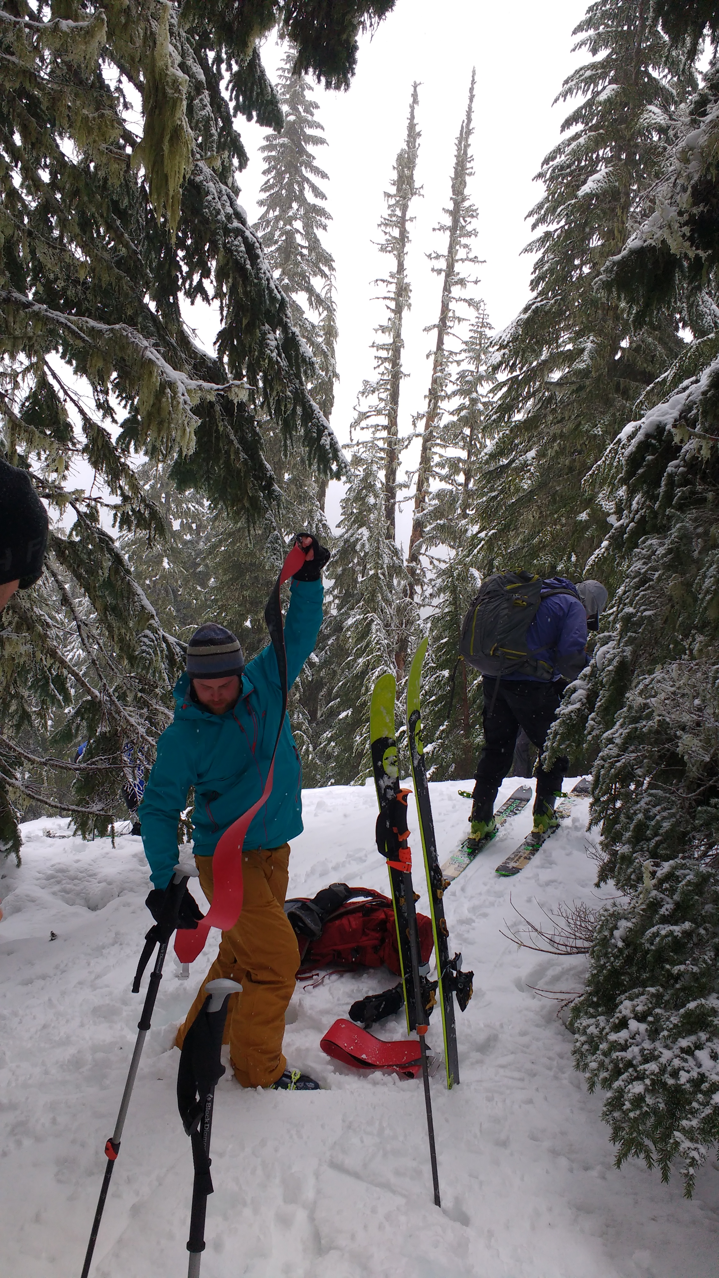 Dan removes his skins