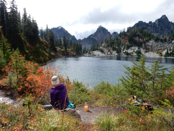 Lunch at Gem lake.JPG