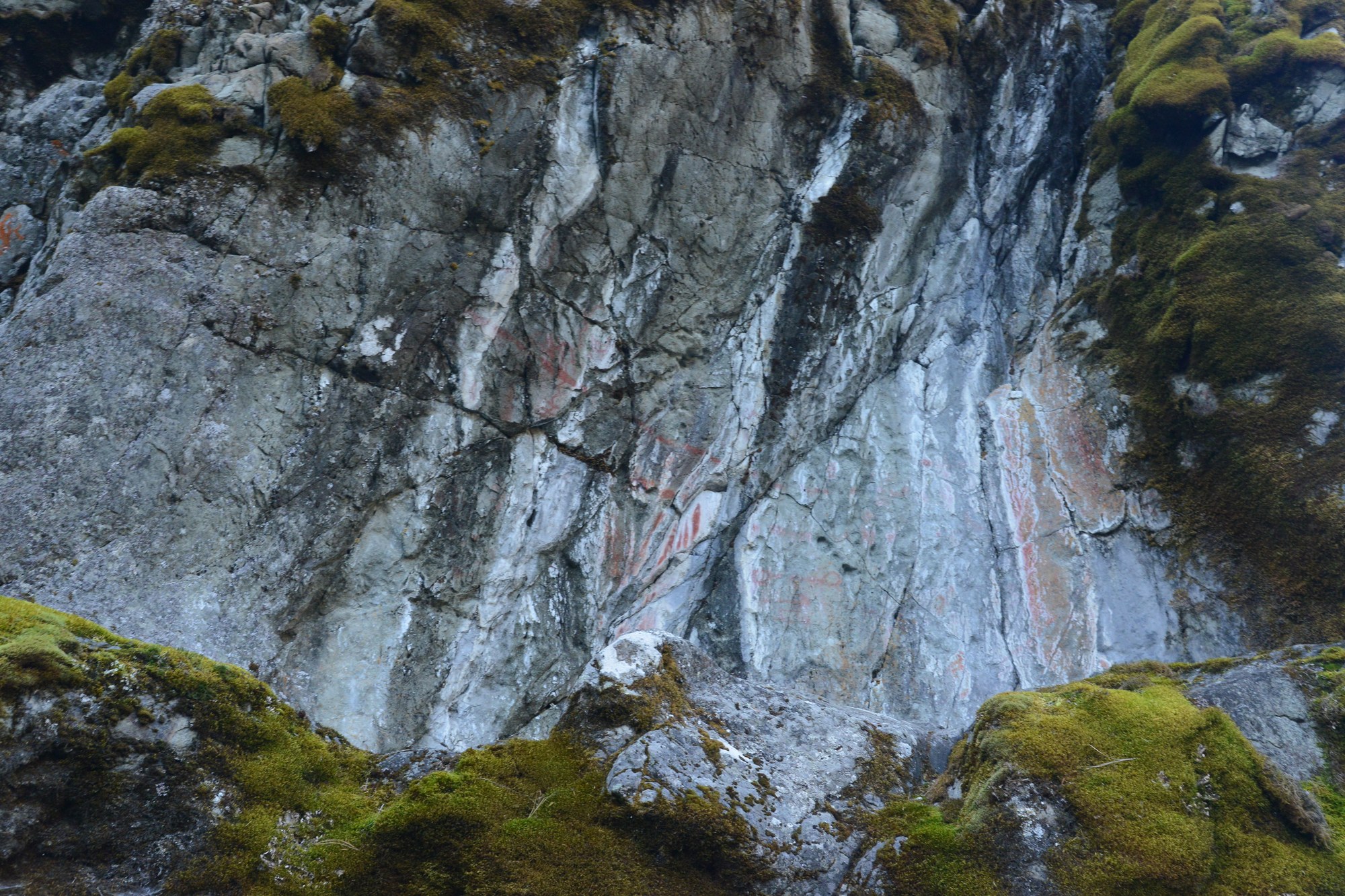 DSC_8688 Stein River trail Asking Rock pictographs 101119.JPG