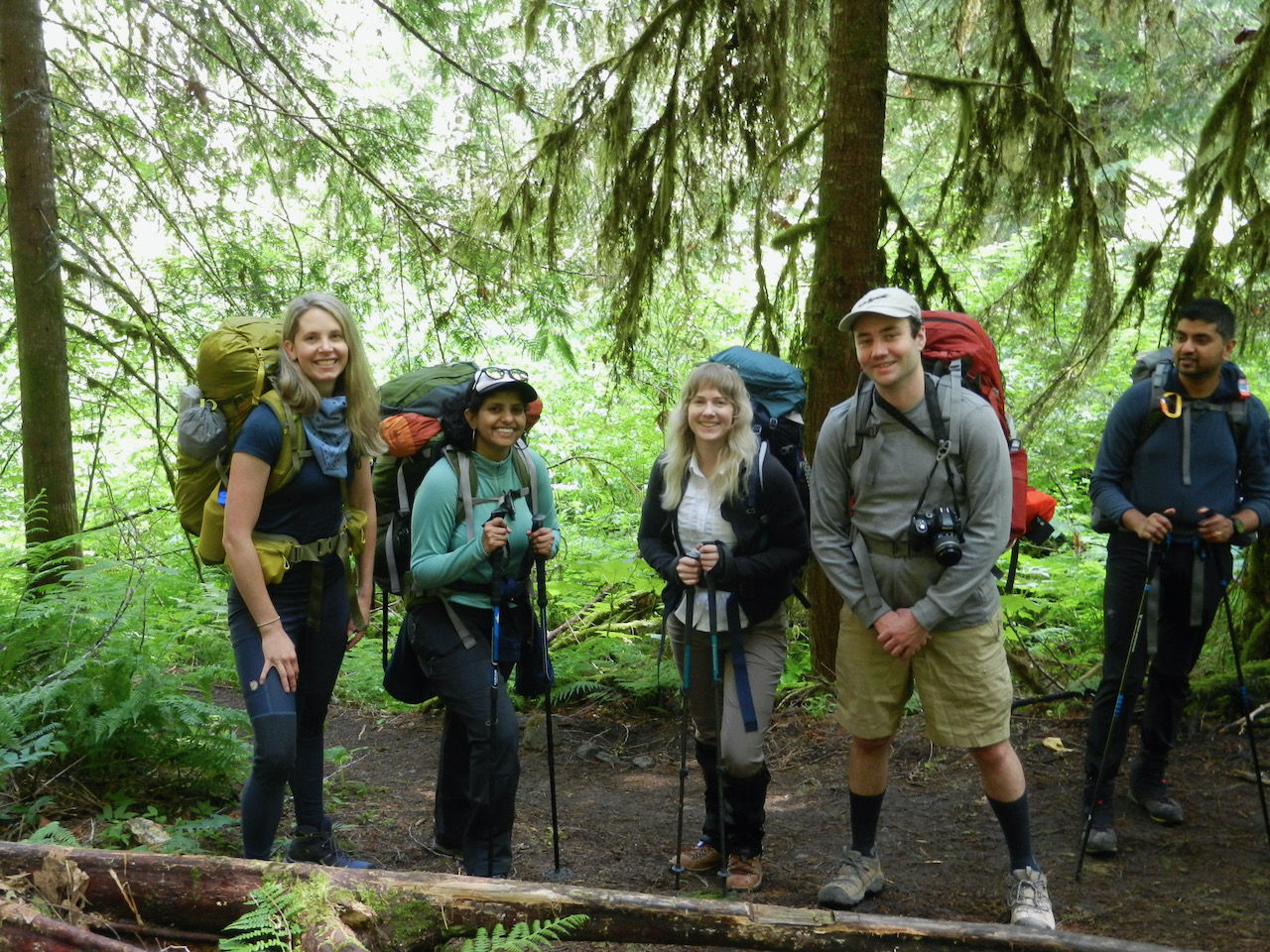 DSCN4683 Th Crk TH group.jpg