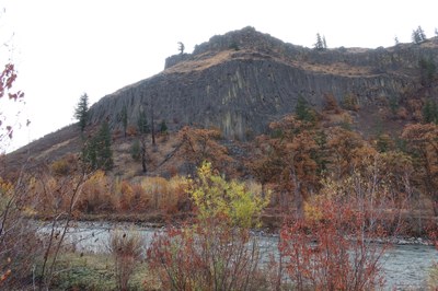 Tieton River: The Bend