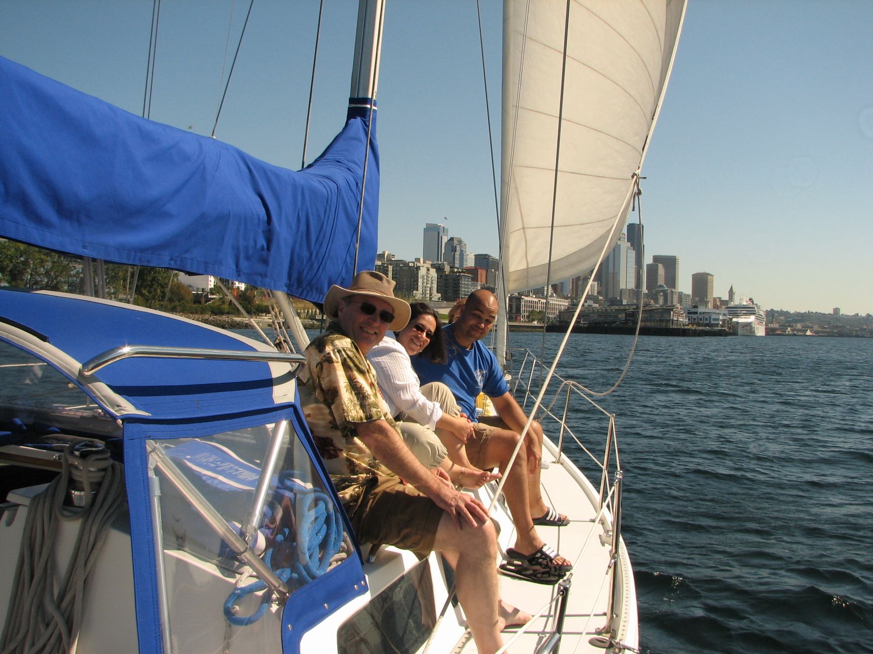Free Sailing for Beginners Raft Up Party + Sailing Course — The