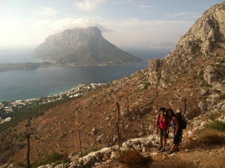 Crag climb next fall in Kalymnos, Greece with Loni Uchytil!