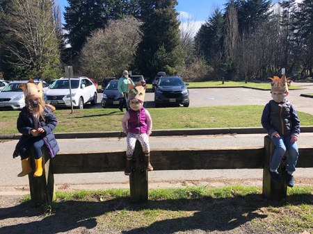 Explore the Outdoors with Seattle Mini Mountaineers!
