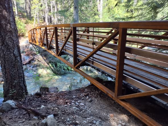 540500320_1190958903068665_2884482820849110599_n (1).jpg