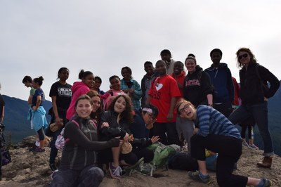 Mountain Workshops youth from Middle College hike Rattlesnake, May 2015