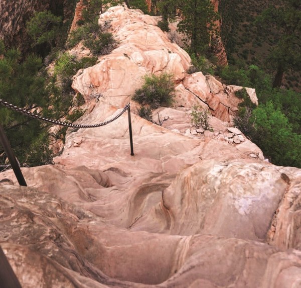 A particularly heart-stopping stretch of trail at Angels Landing p120_cropped.jpg