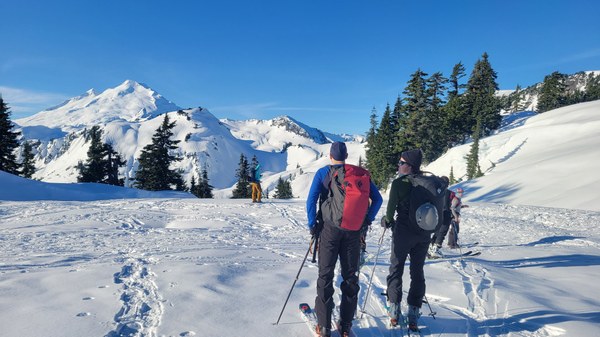 AIARE students enjoying the view in the Baker backcountry. Photo by Tom Vogl.jpg