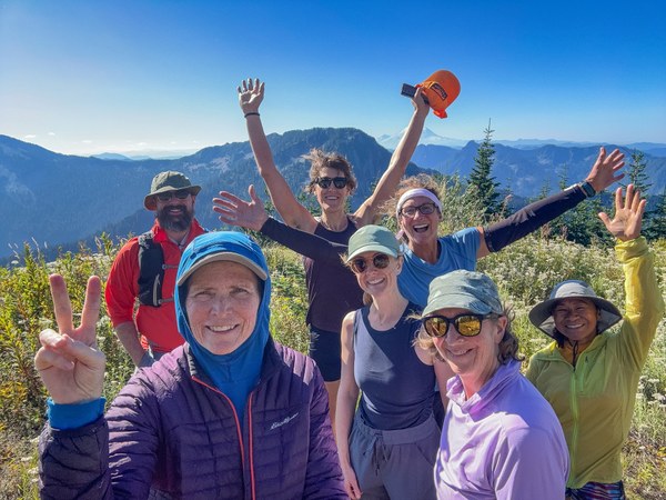 Conditioning Hiking Students at Thompson Point. Photo by Courtenay Schurman..jpg