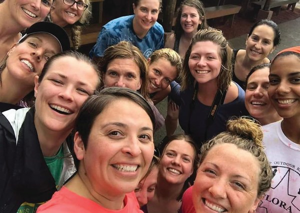 Costa Rica Chicas.jpg