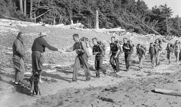 Douglas greeting beach hikers 1956 from MOHAI-Seattle P-I collection.png