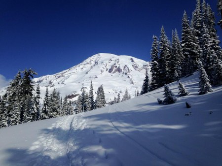 Mt. Rainier: Skiing with a fractured fibula