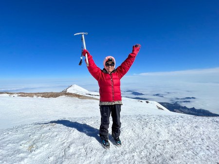 Rose Vanderhoof, 78, Becomes Oldest Woman to Summit Mt. Rainier