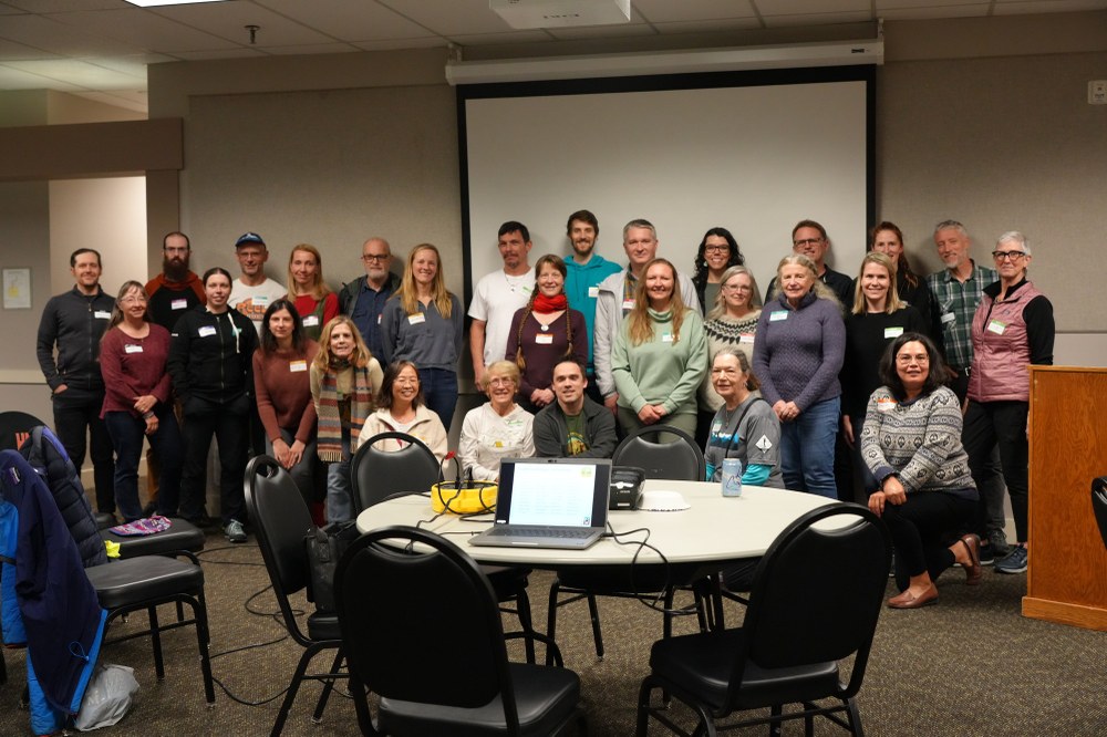 Volunteer with the Foothills Branch