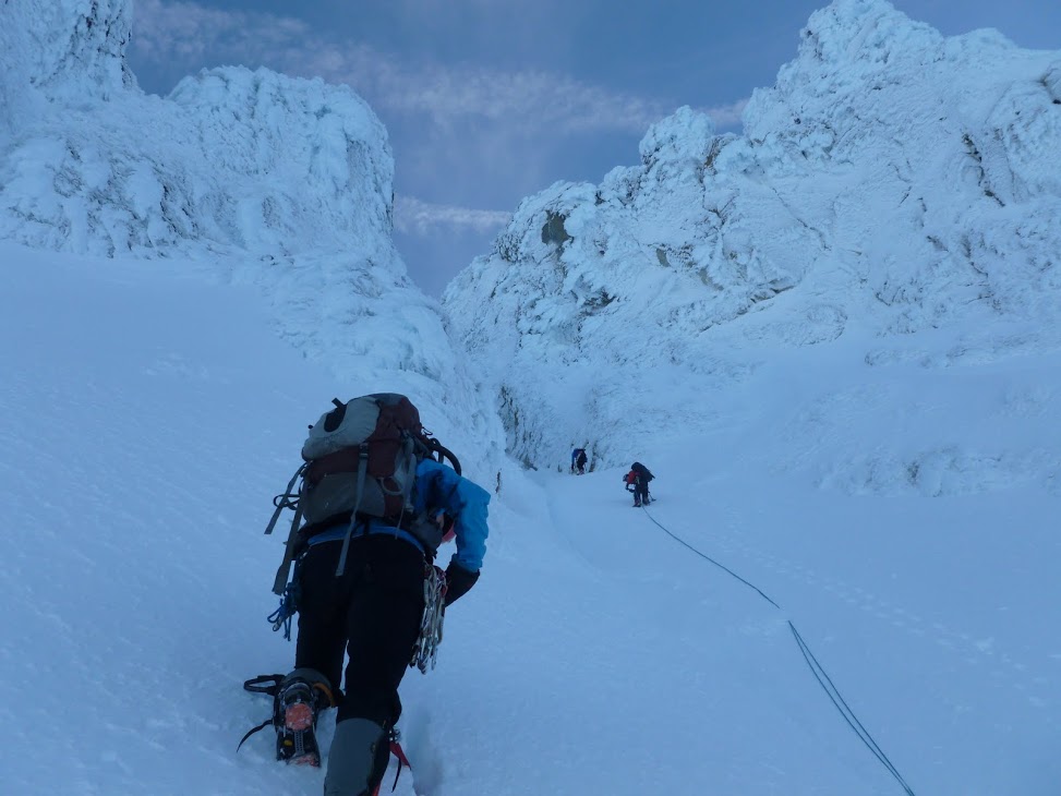 Introduction to Alpine Ice and Winter/Mixed Everett 20152016 — The