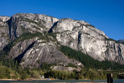Leading on Rock 4, Everett Intermediate Climbing Course - Squamish