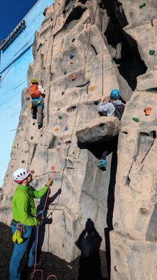 Sport Climbing - Lead belaying and lead falls