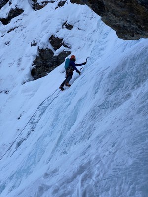 Introduction to Leading Water Ice Course - Seattle - 2026