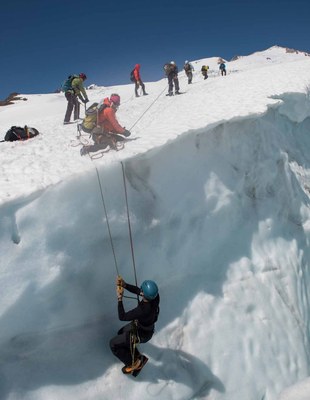 Glacier Travel Course: Snow Field Trip 2 - RETIRED