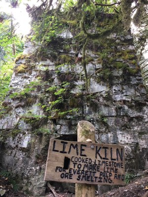 CHS Alumni Hike - Lime Kiln Trail