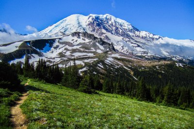 CHS 2 Hike - Wonderland Trail: Carbon River to Mystic Lake