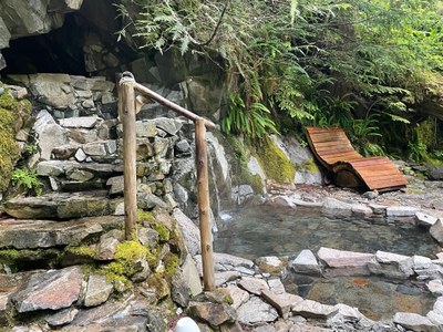 Seattle Junior MAC Backpack - Goldmyer Hot Springs