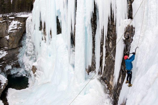 ice climbing Banff.JPG